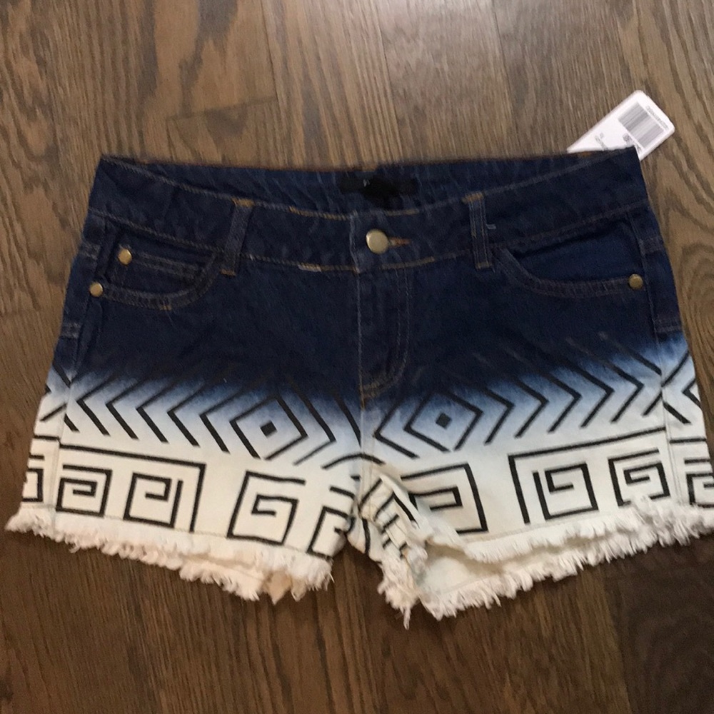 Forever 21 Ombré Denim Shorts with print sz S